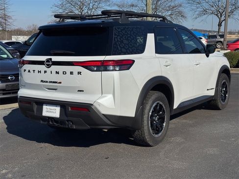 Used 2025 Nissan Pathfinder Rock Creek image 3