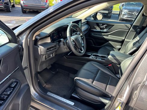 Certified 2026 Lincoln Corsair Reserve w/ Rear Removable Package Tray FWD image 25