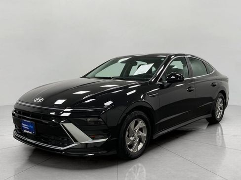 Certified 2025 Hyundai Sonata SE FWD image 8