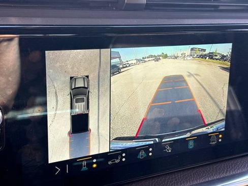 Used 2023 GMC Sierra 1500 Denali w/ Technology Package AWD/4WD image 23