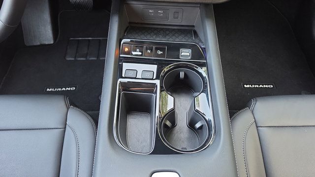 Used 2025 Nissan Murano SL AWD/4WD image 9