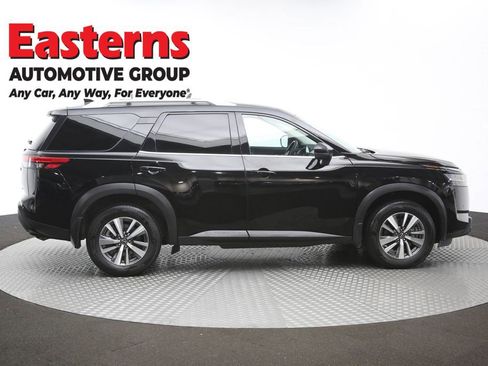 Used 2023 Nissan Pathfinder SL w/ Lighting Package (N92) AWD/4WD image 45