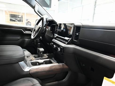 New 2026 GMC Sierra 1500 SLT w/ SLT Premium Plus Package image 16