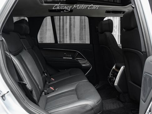 Used 2024 Land Rover Range Rover SE AWD/4WD image 27