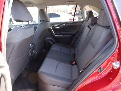 Used 2025 Toyota RAV4 XLE image 9