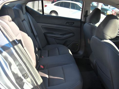 Used 2024 Nissan Altima 2.5 SV image 36