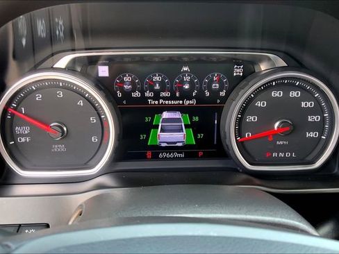 Used 2021 Chevrolet Silverado 1500 High Country w/ Technology Package image 20