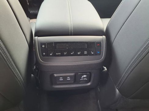 New 2026 Nissan Pathfinder Platinum AWD/4WD image 20