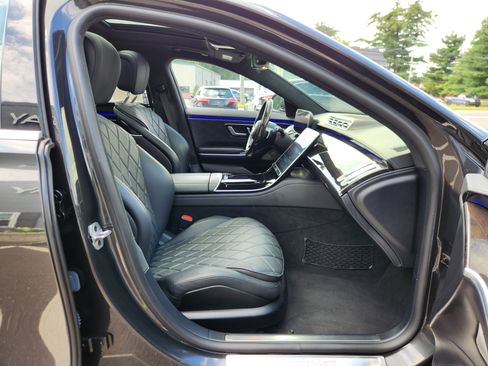 Used 2021 Mercedes-Benz S 580 4MATIC Sedan w/ AMG Line image 38