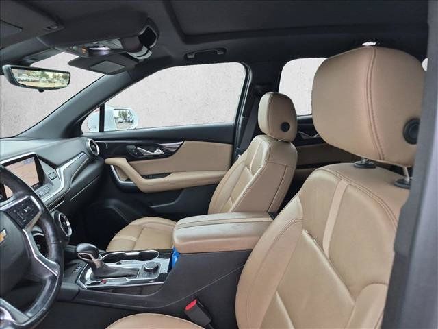 Used 2019 Chevrolet Blazer Premier w/ Sun and Wheels Package FWD image 9