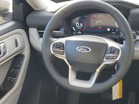 New 2026 Ford Explorer Active image 27