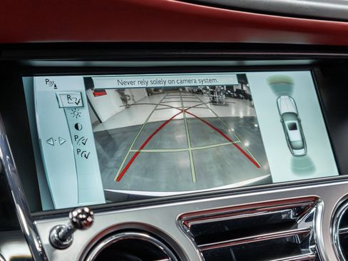 Used 2014 Rolls-Royce Wraith image 72