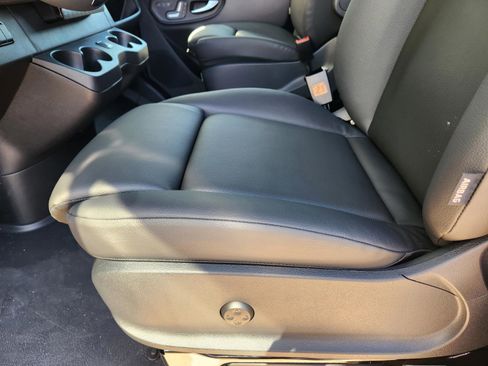 New 2025 Mercedes-Benz Sprinter 2500 image 17