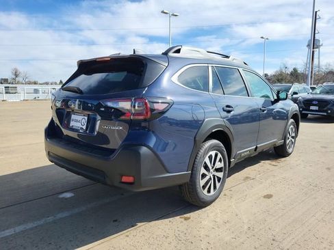 Used 2025 Subaru Outback Premium w/ Popular Package #1A image 5