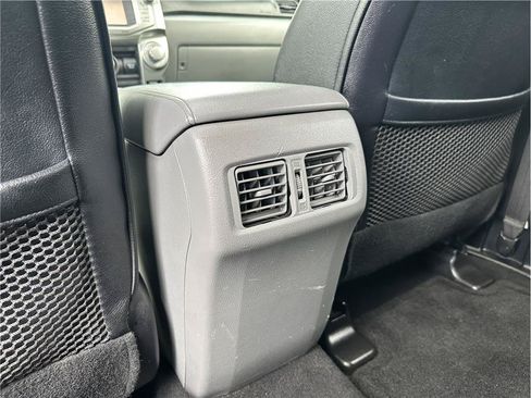 Used 2013 Toyota 4Runner SR5 w/ Premium Pkg AWD/4WD image 18