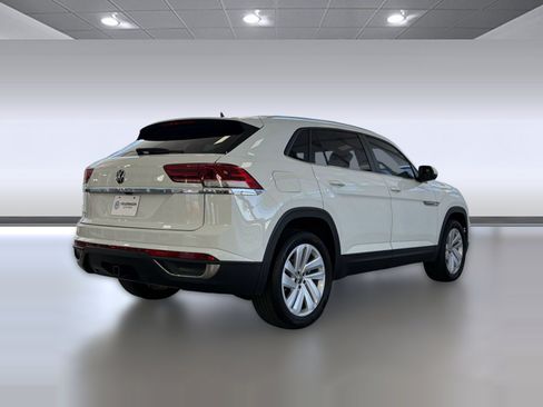 Used 2023 Volkswagen Atlas Cross Sport SE FWD image 9