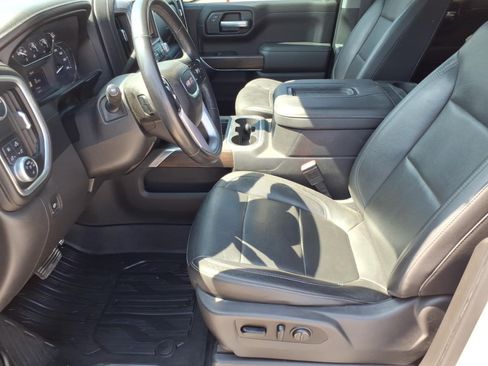 Used 2020 GMC Sierra 1500 SLT RWD image 13