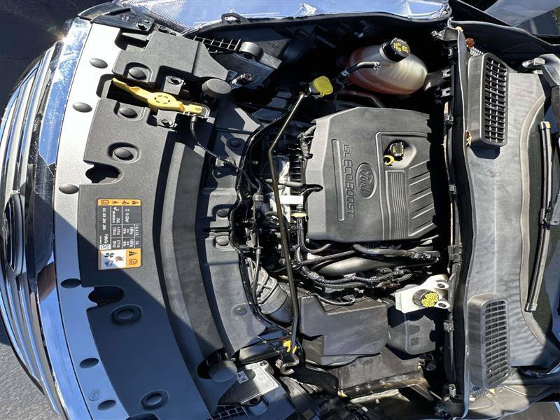 Used 2017 Ford Escape SE w/ Equipment Group 201A FWD image 7