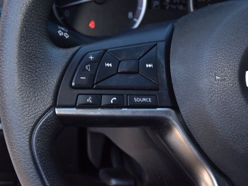 Used 2020 Nissan Versa S image 22