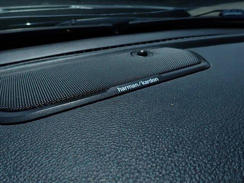 Used 2019 RAM 1500 Laramie AWD/4WD image 26