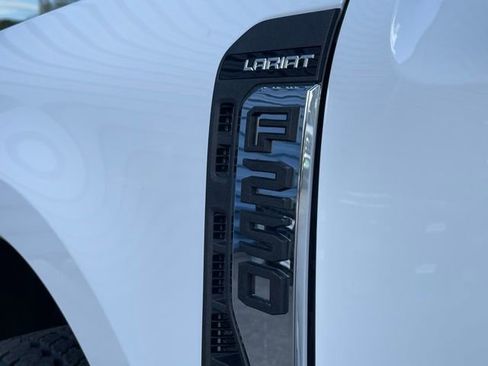 New 2026 Ford F250 Lariat w/ Lariat Premium Package AWD/4WD image 7