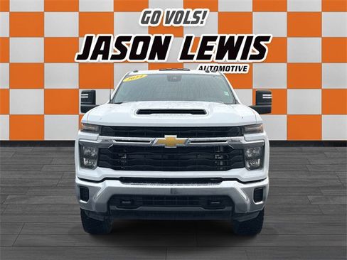 Used 2024 Chevrolet Silverado 3500 LT image 10