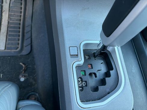 Used 2012 Toyota Sequoia Limited image 18