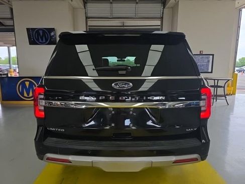 Used 2022 Ford Expedition Max Limited image 5