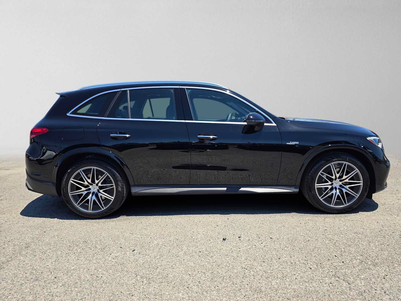 New 2026 Mercedes-Benz GLC 43 AMG 4MATIC image 2