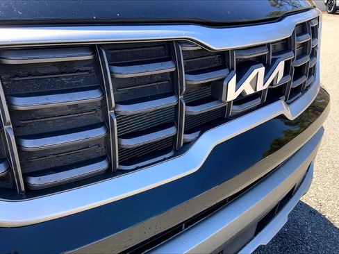 Used 2023 Kia Telluride S FWD image 32