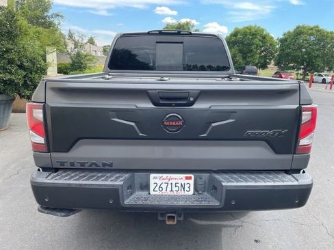 Used 2021 Nissan Titan PRO-4X w/ Pro-4x Convenience Package AWD/4WD image 5
