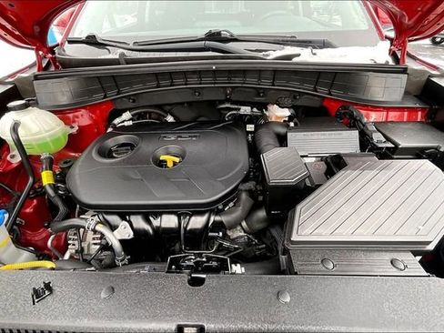 Certified 2021 Hyundai Tucson SE image 11