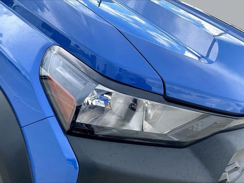 Used 2025 Chevrolet Colorado Trail Boss AWD/4WD image 26
