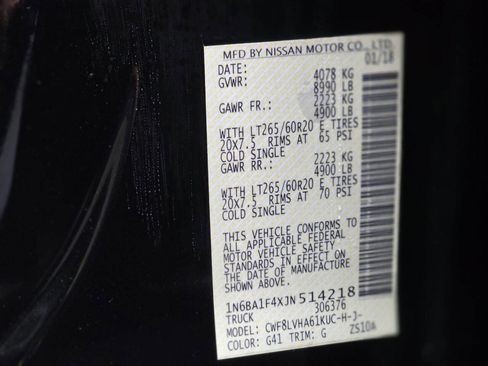 Used 2018 Nissan Titan SL w/ Midnight Edition image 98