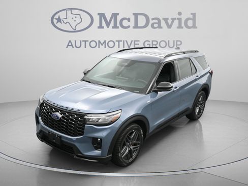 Used 2025 Ford Explorer ST-Line w/ Premium Package RWD image 35