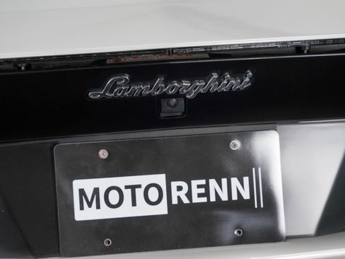 Used 2017 Lamborghini Aventador S image 28