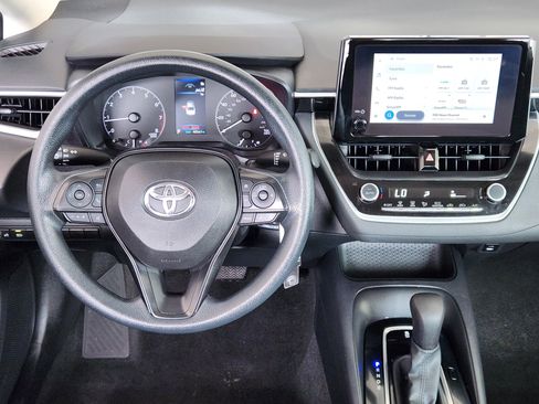 Used 2024 Toyota Corolla LE FWD image 28
