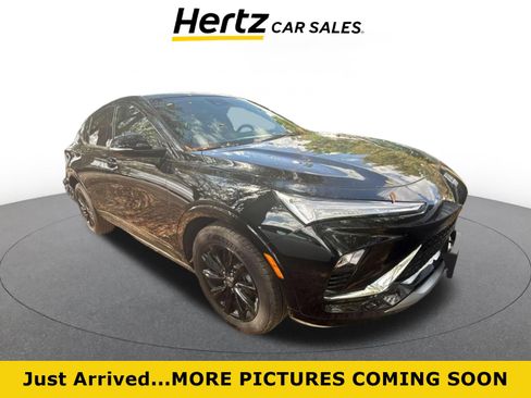 Used 2025 Buick Envista Sport Touring image 1