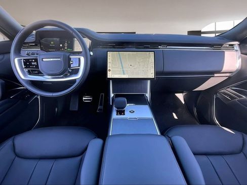 New 2026 Land Rover Range Rover SE image 5