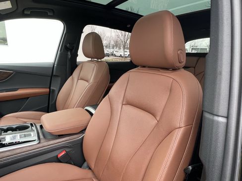Certified 2025 Audi Q7 2.0T Premium Plus w/ Premium Plus Package image 16