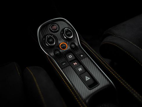 Used 2019 McLaren 600LT RWD image 46