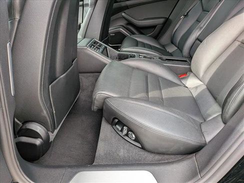 Used 2018 Porsche Panamera image 19
