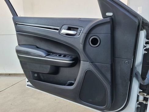 Used 2023 Chrysler 300 S w/ Comfort Group RWD image 25