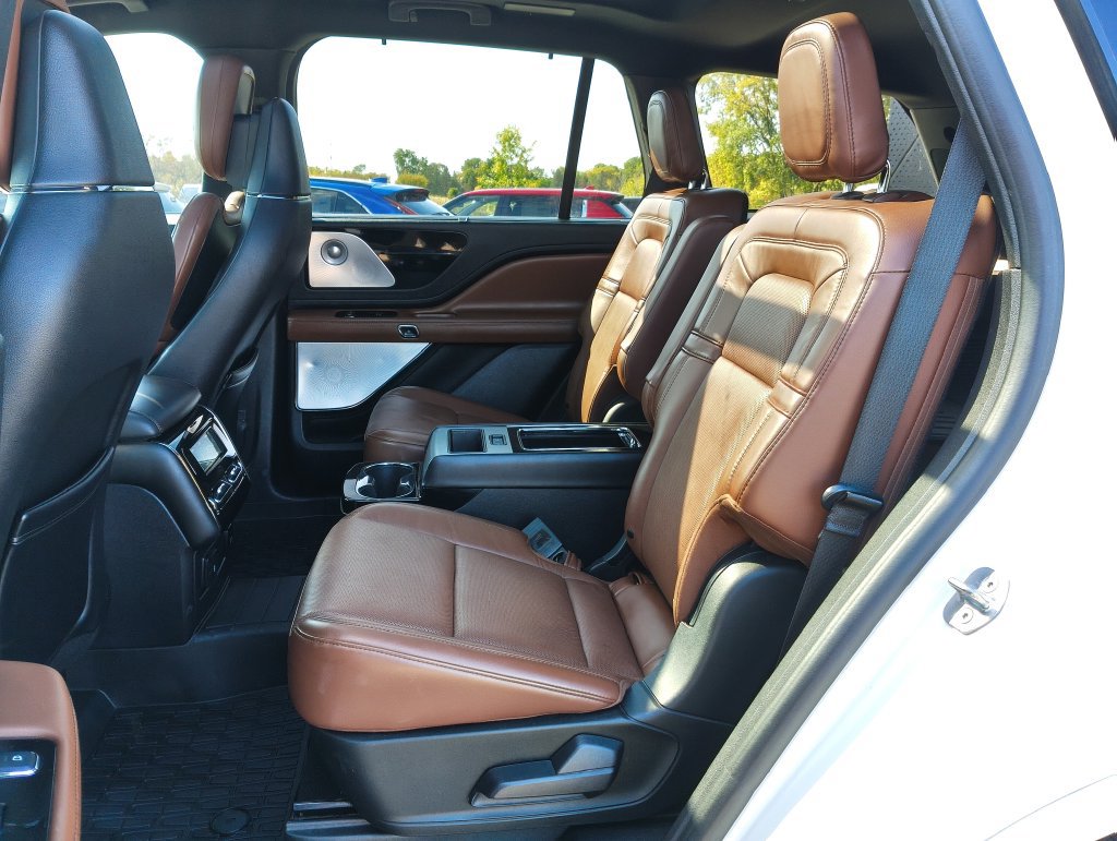 Used 2021 Lincoln Aviator Reserve AWD/4WD image 51