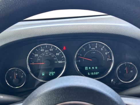Used 2015 Jeep Wrangler Unlimited Sport AWD/4WD image 20