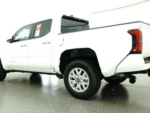 New 2026 Toyota Tacoma SR5 RWD image 21