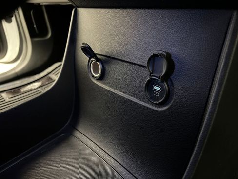 Used 2024 Hyundai Palisade Calligraphy image 35