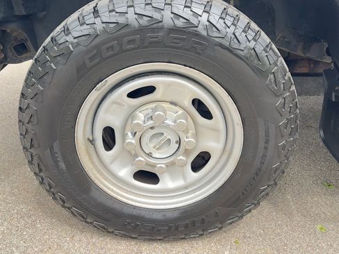 Used 2018 Ford F250 XL w/ Power Equipment Group AWD/4WD image 9