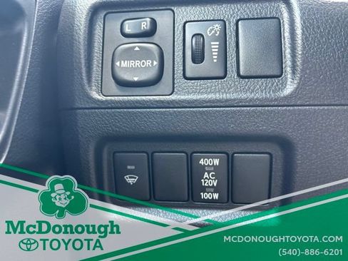 Used 2016 Toyota 4Runner SR5 Premium AWD/4WD image 18