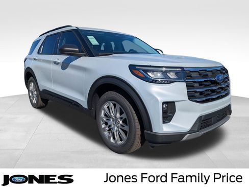 New 2026 Ford Explorer Active w/ Active Comfort Package image 1